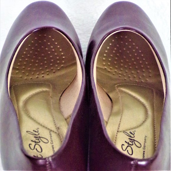 SOFT STYLE BY HUSH PUPPIES Size 4.5M brown pumps - Picture 12 of 16